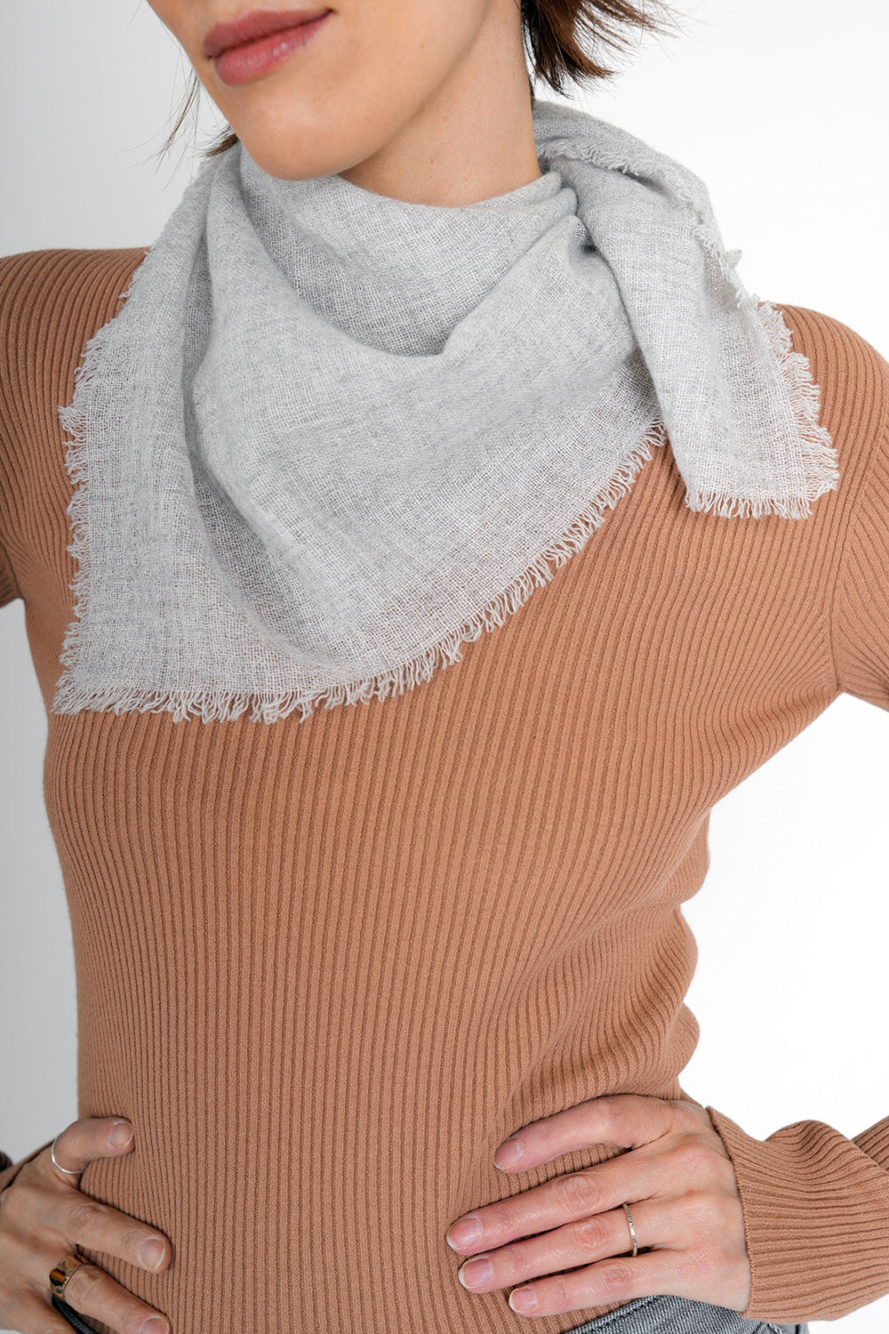 Cara Wool Scarf - light grey