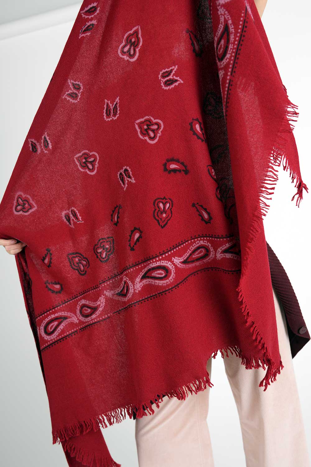 Quemila Stola - bordeaux