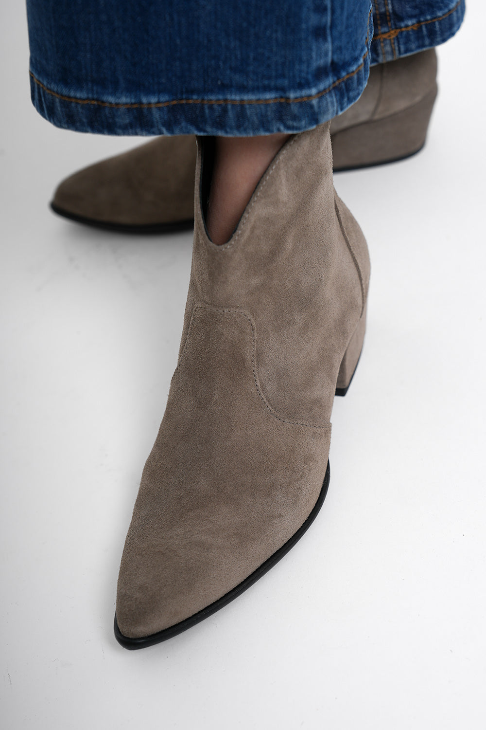 Wes Vel Boots - stone